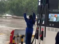 小姐姐进加油站视频大全,视频大全精彩回顾